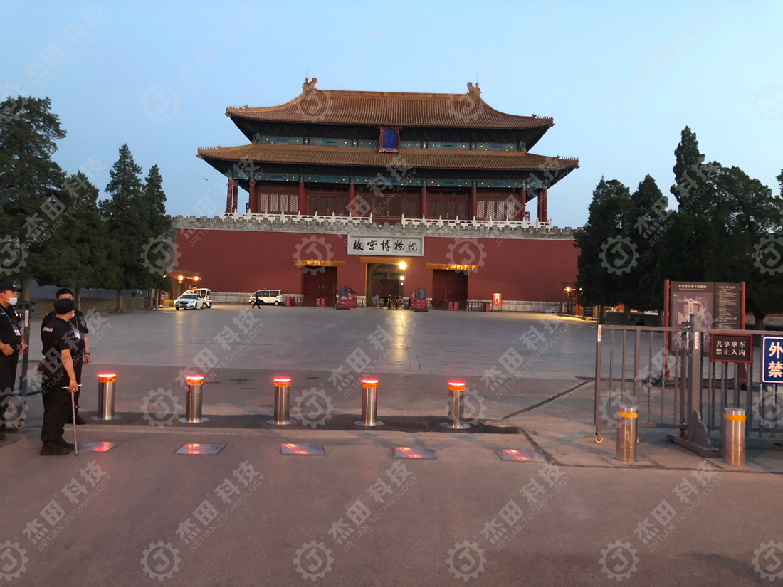 北京故宮博物館升降柱